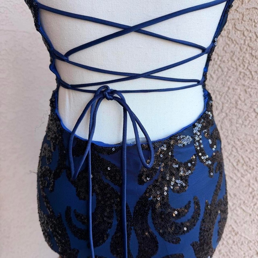 Navy blue sequin maxi dress with black sequin floral pattern - Picture 6 of 8